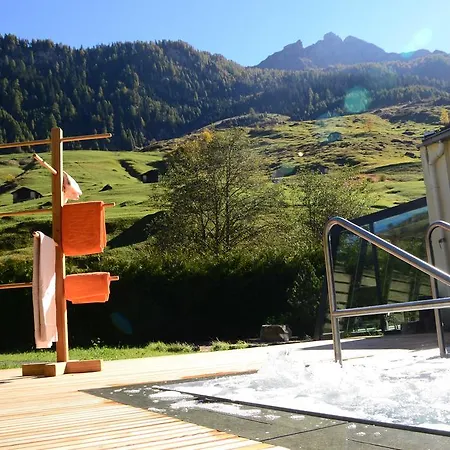 Rovanada Wellness & Bergnatur 4* 瓦尔斯