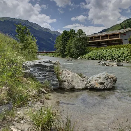 Rovanada Wellness & Bergnatur 瓦尔斯