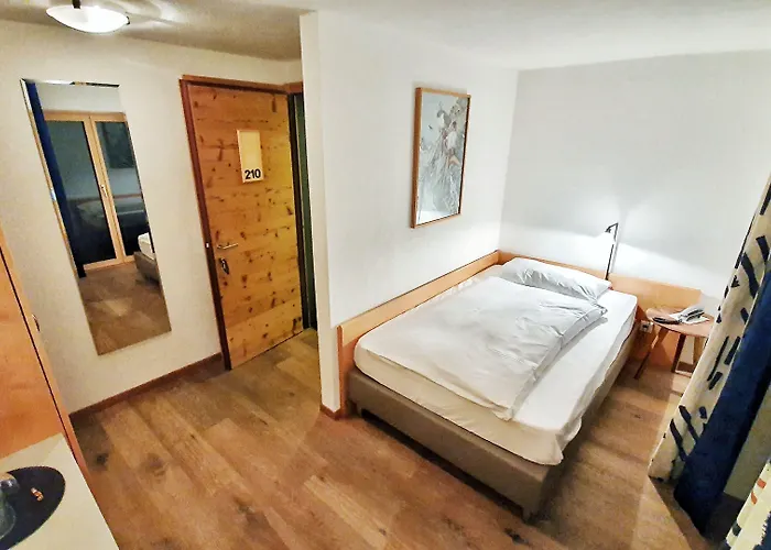 Rovanada Wellness & Bergnatur Otel Vals