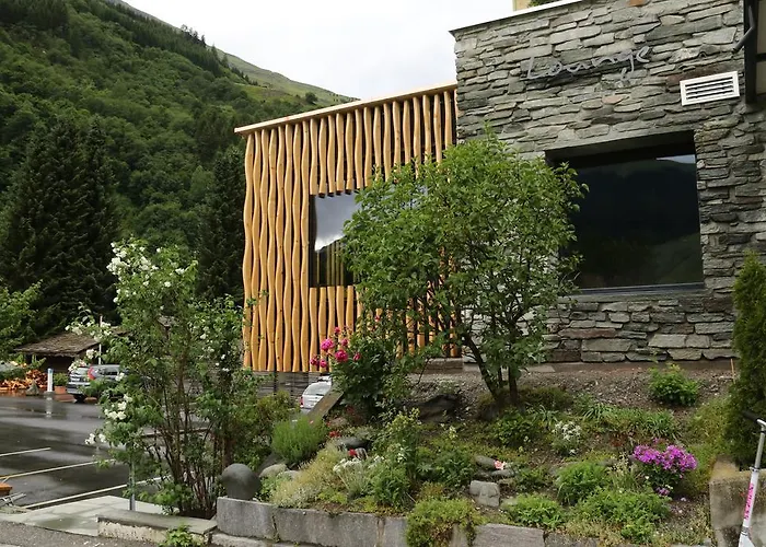 Rovanada Wellness & Bergnatur Hotell Vals