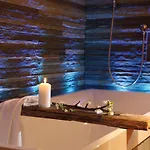 Rovanada Wellness & Bergnatur מלון 4*