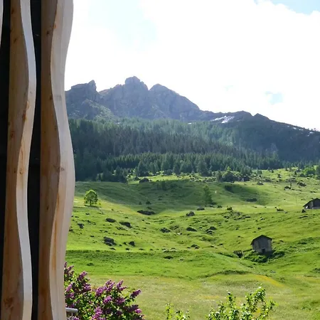 Rovanada Wellness & Bergnatur 瓦尔斯